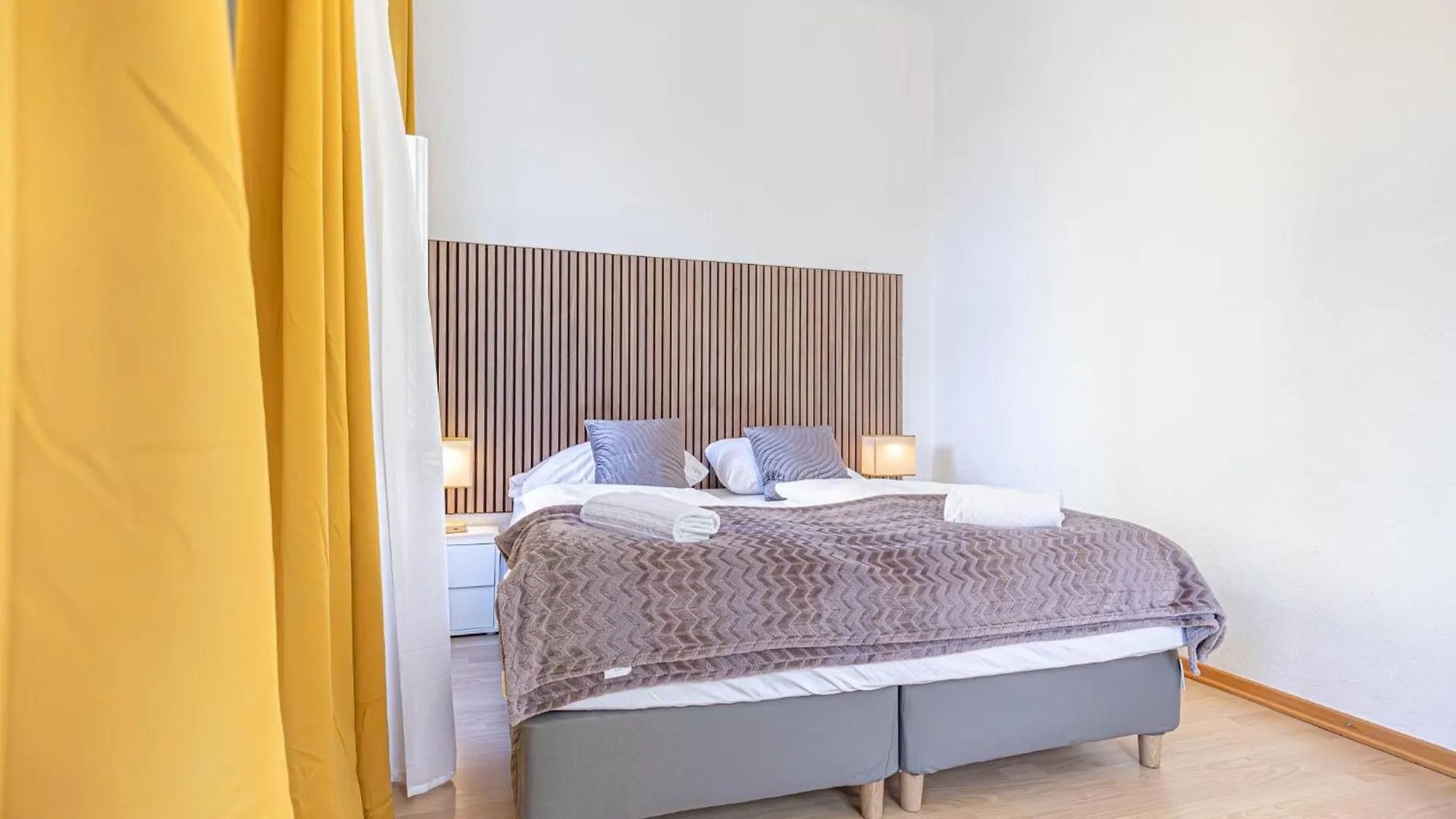 Modern 2-Bedroom Apartment For 5 In Prime Location Vienna 0*,  Austria