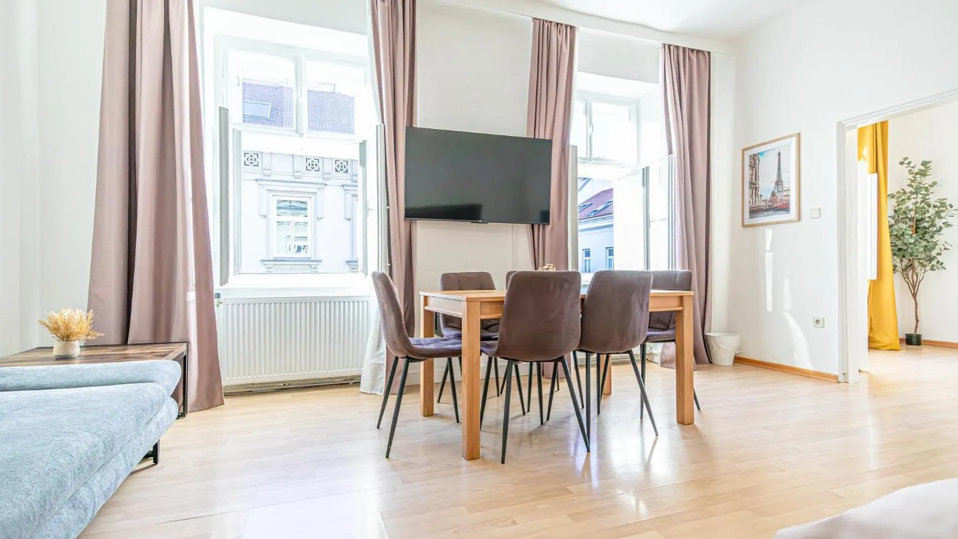 Modern 2-Bedroom Apartment For 5 In Prime Location Vienna