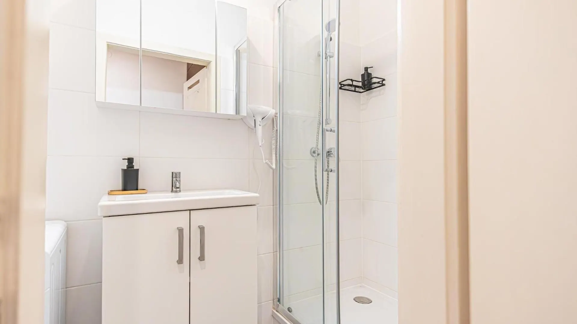 Modern 2-Bedroom Apartment For 5 In Prime Location Vienna
