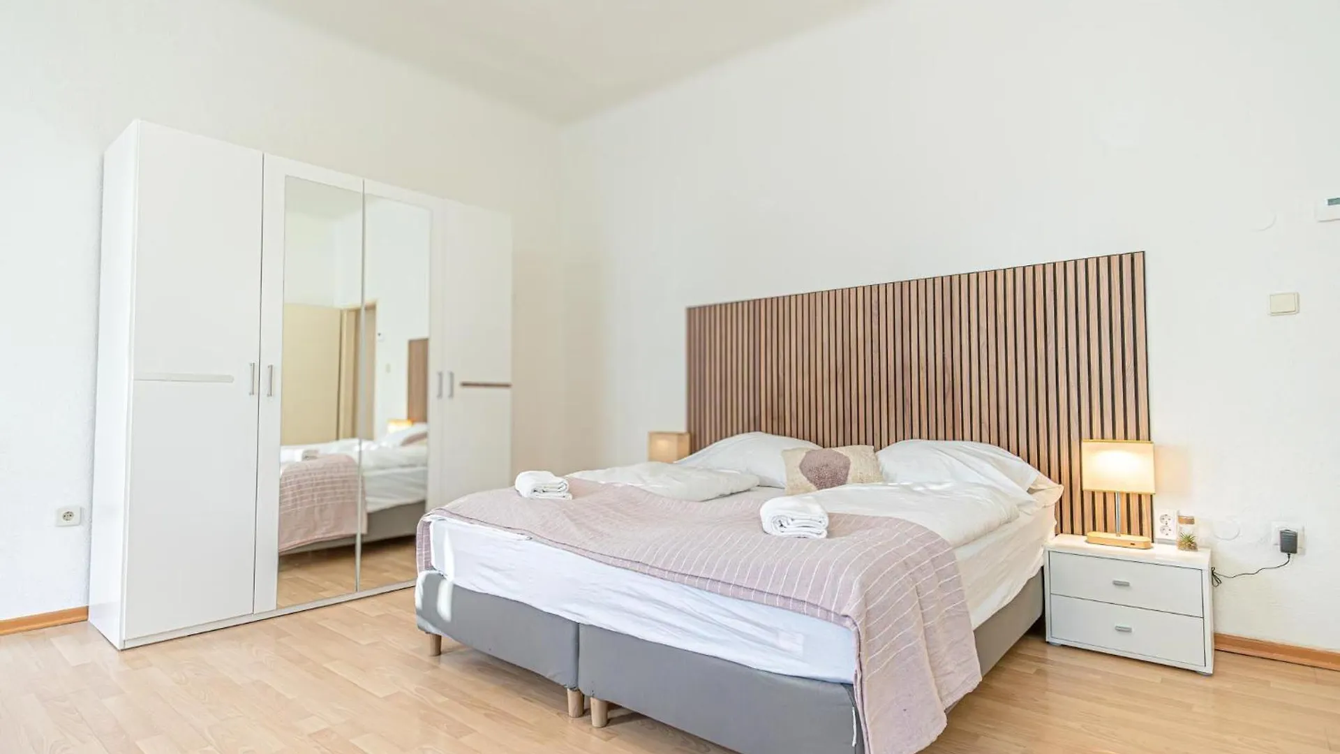 Modern 2-Bedroom Apartment For 5 In Prime Location Vienna