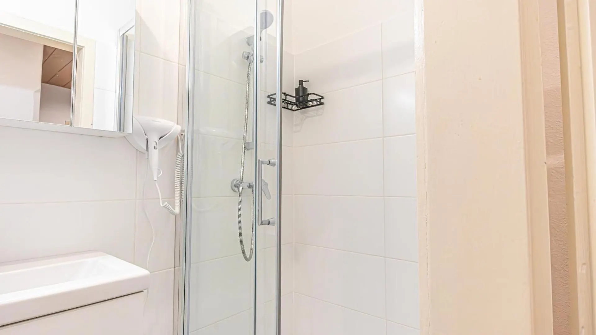 Modern 2-Bedroom Apartment For 5 In Prime Location Vienna